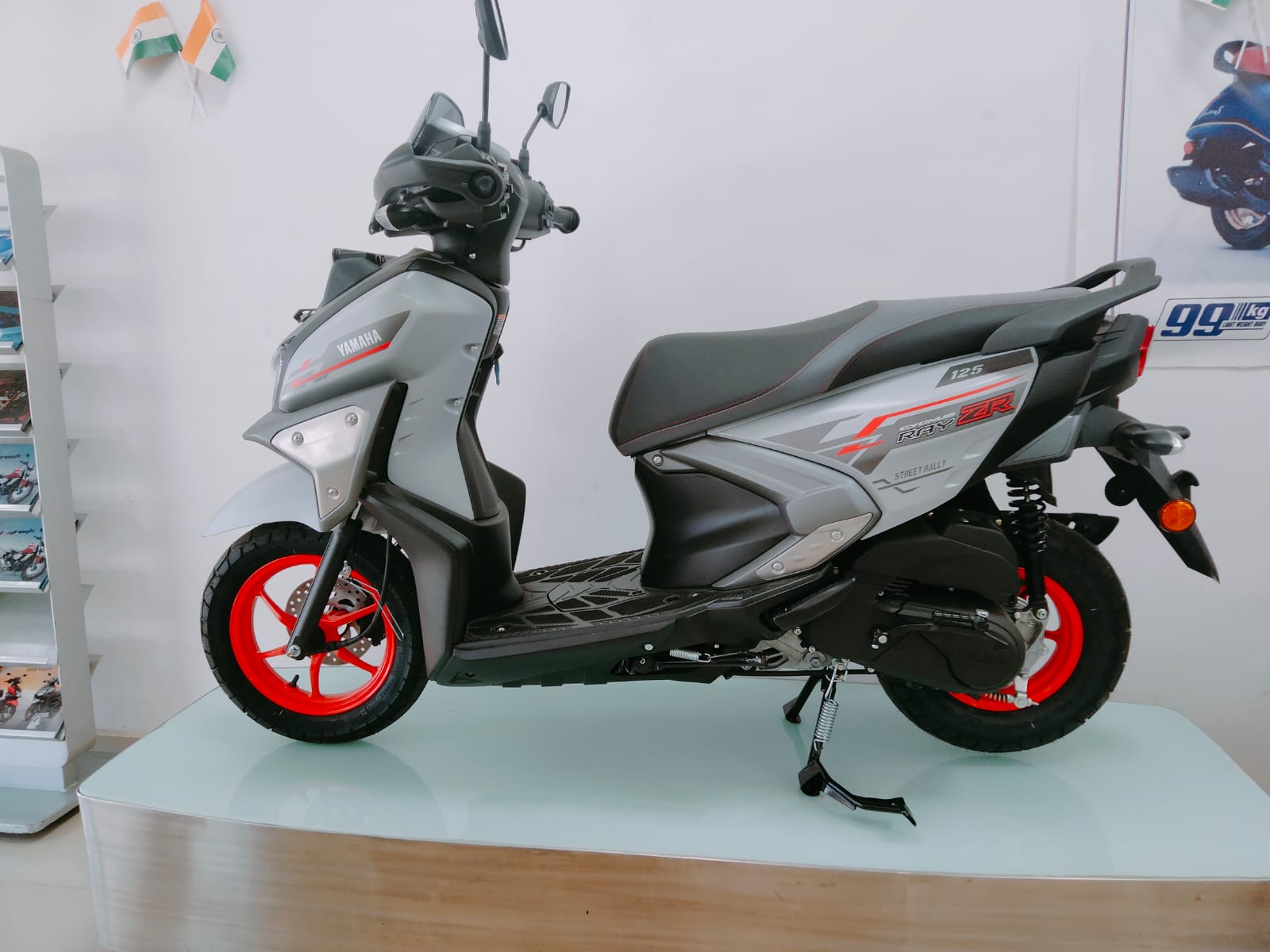 Export Yamaha Scooters And Motorcycles