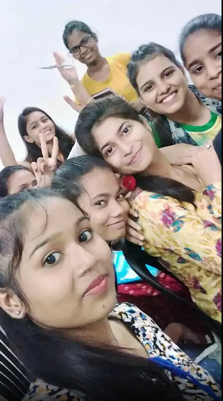 English Speaking Institute In gurugram Sector 14 ||81-8400-8500 | Discuss Coaching